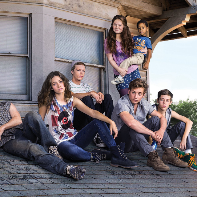 Group people sitting porch building free wallpaper - medium preview image