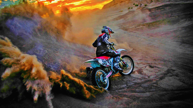 Dirt bike rider dirt track #8 free wallpaper - medium preview image