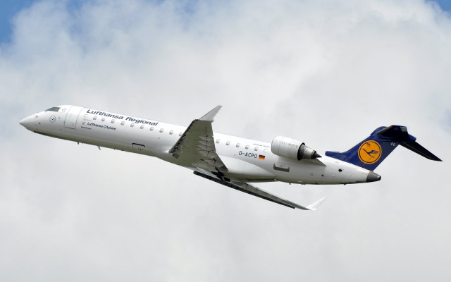 Large white airplane cloudy sky free wallpaper - medium preview image