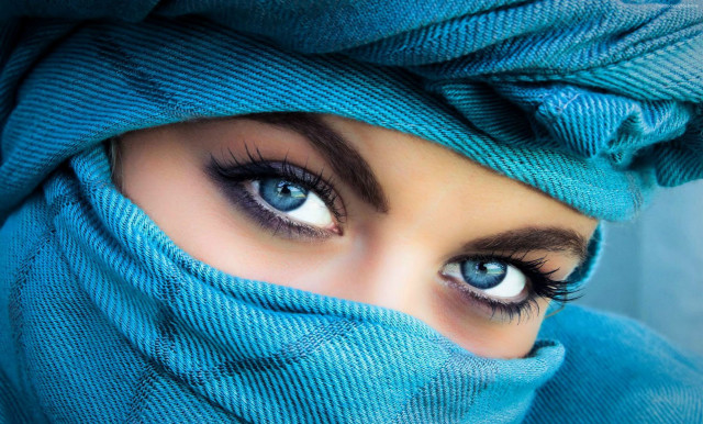 Woman blue eyes blue scarf #2 free wallpaper - medium preview image
