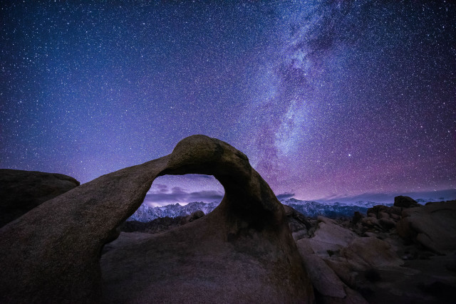 Rock formation milky way starry free wallpaper - medium preview image