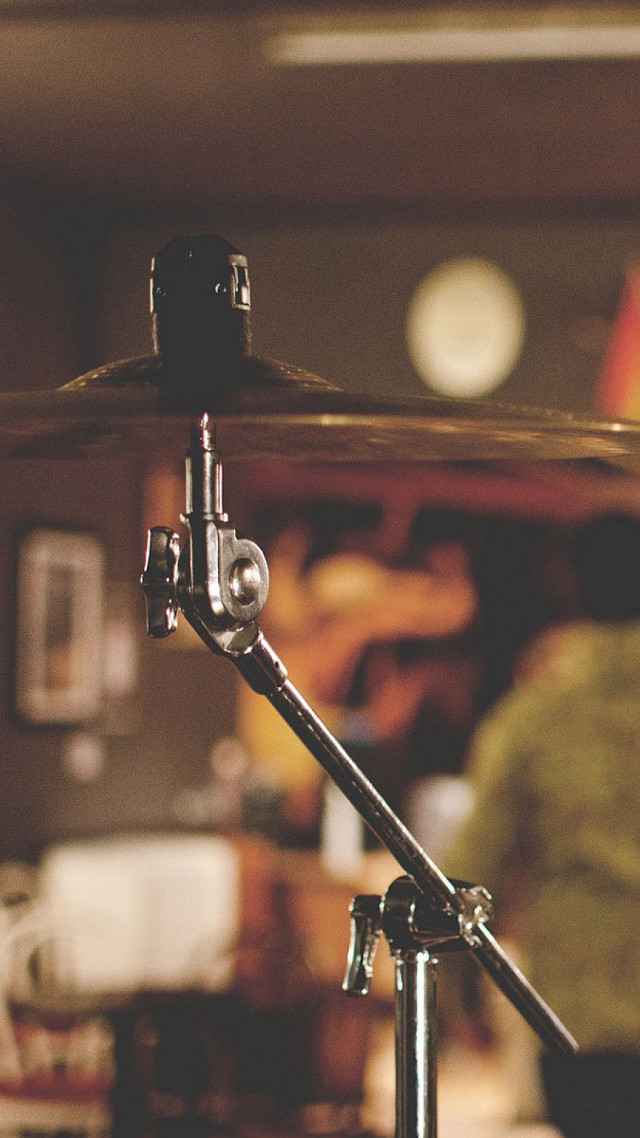 Drum set microphone stand room free wallpaper - medium preview image