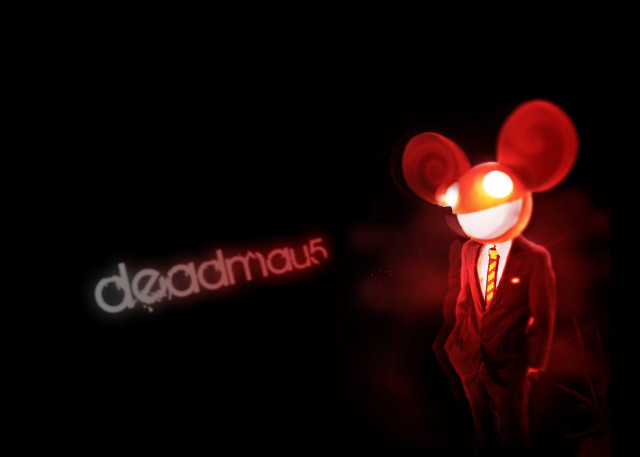Man suit mouse mask red free wallpaper - medium preview image