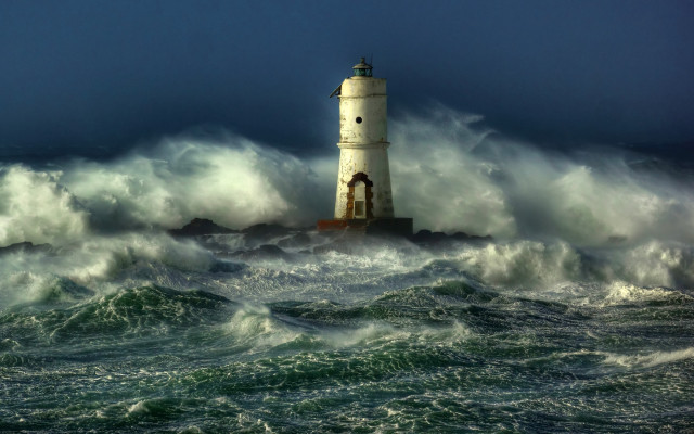 Lighthouse waves stormy ocean cloudy #2 free wallpaper - medium preview image