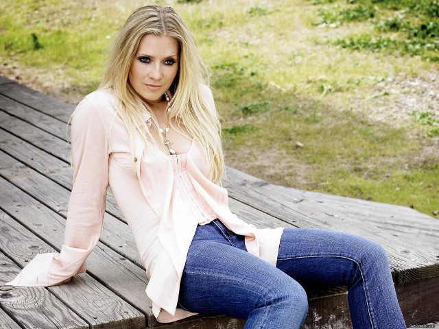 Woman bench park jeans pink free wallpaper - medium preview image