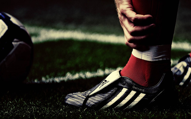 Soccer player football field stadium free wallpaper - medium preview image