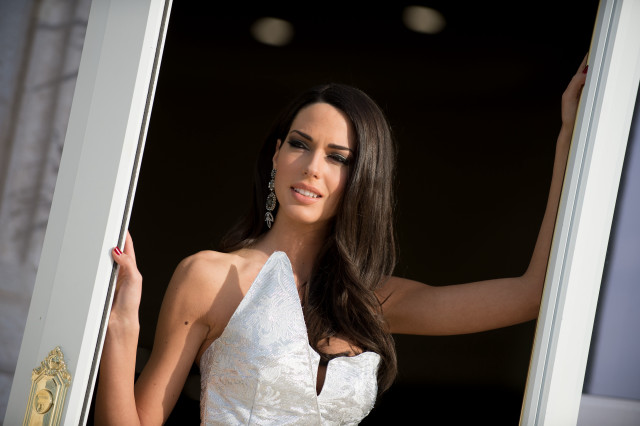 Woman white dress window handrail free wallpaper - medium preview image
