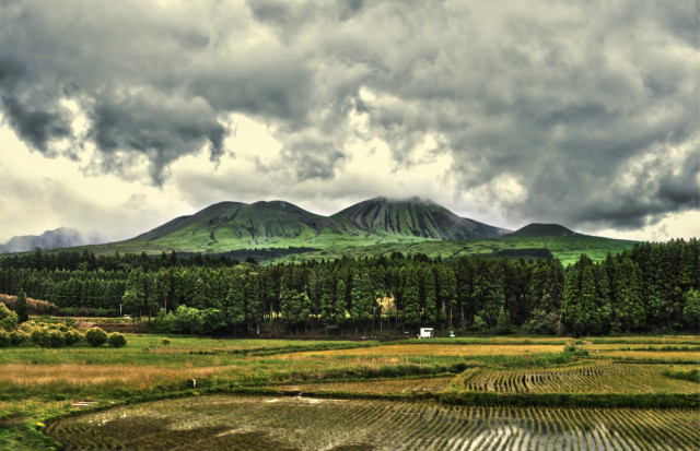 Field mountain cloudy sky house free wallpaper - medium preview image