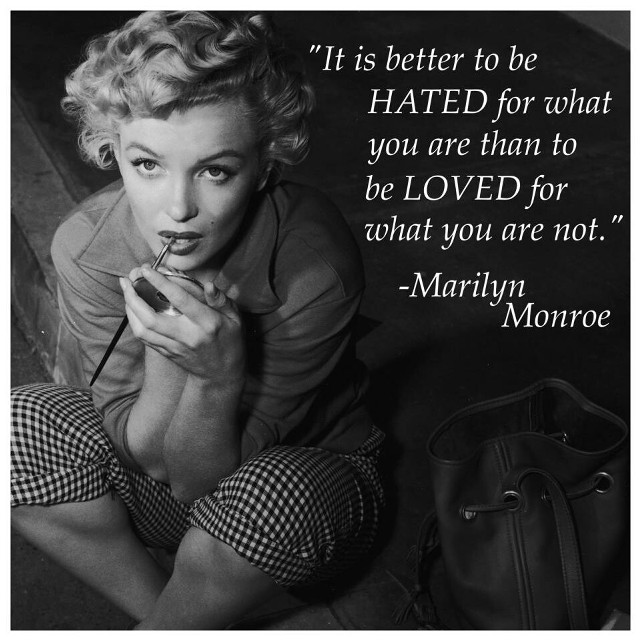 Marilyn monroe sitting cigarette quote free wallpaper - medium preview image