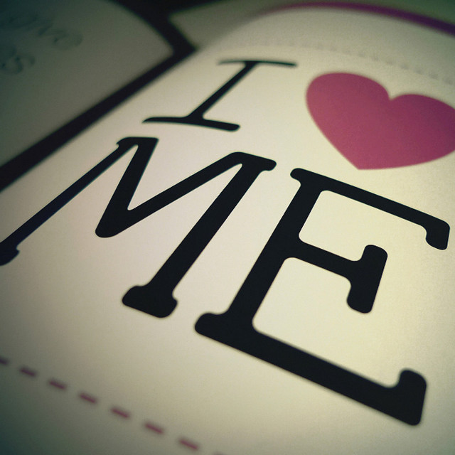 I love me heart back free wallpaper - medium preview image