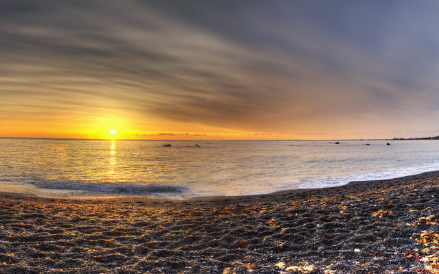 Beach sunset water boats background free wallpaper - medium preview image