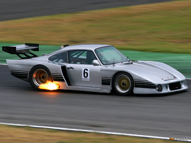 Silver race car track yellow free wallpaper - medium preview image