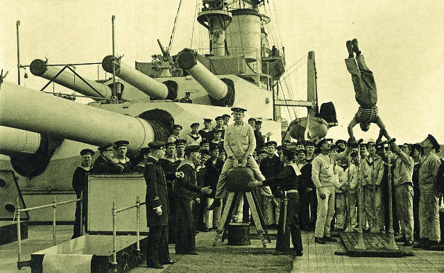 People dock ship cannon group free wallpaper - medium preview image