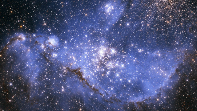 Large star cluster blue sky #13 free wallpaper - medium preview image