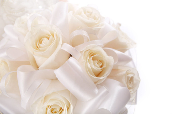 Bouquet white roses ribbon side free wallpaper - medium preview image