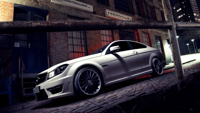 Silver car night building street free wallpaper - medium preview image