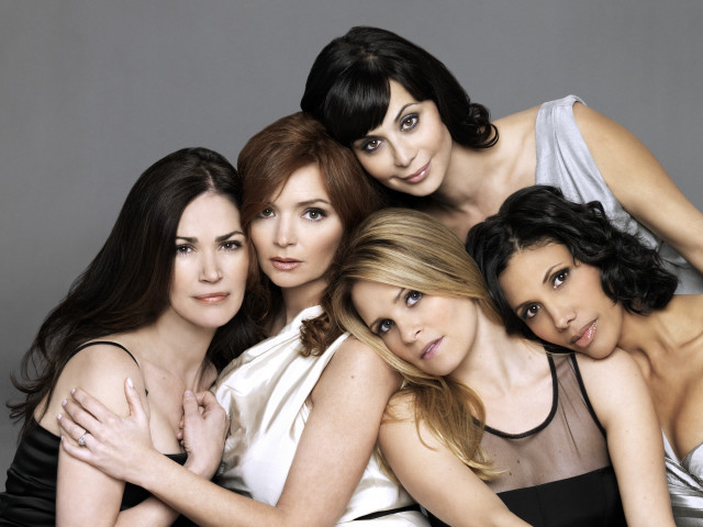 Women group posing photo studio free wallpaper - medium preview image