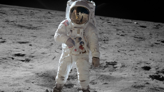 Astronaut moon foot ground arm free wallpaper - medium preview image