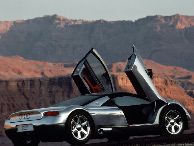 Silver car doors open mountain free wallpaper - medium preview image