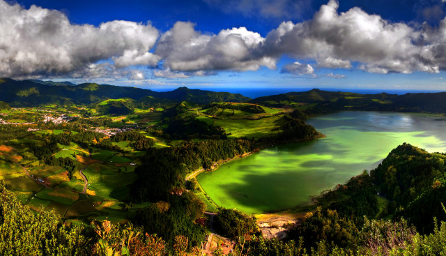 Lake mountains trees green lakes free wallpaper - medium preview image
