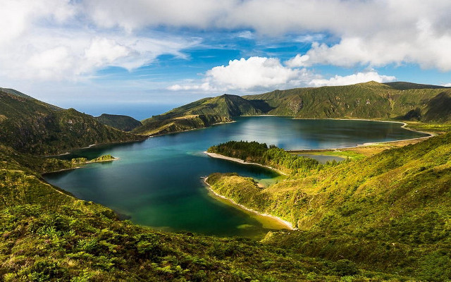 Lake green hills blue sky free wallpaper for desktop - medium preview image
