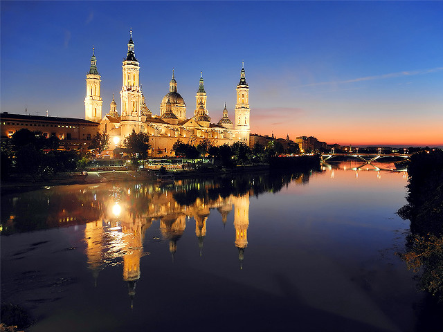 Large building towers clock tower #4 free wallpaper - medium preview image