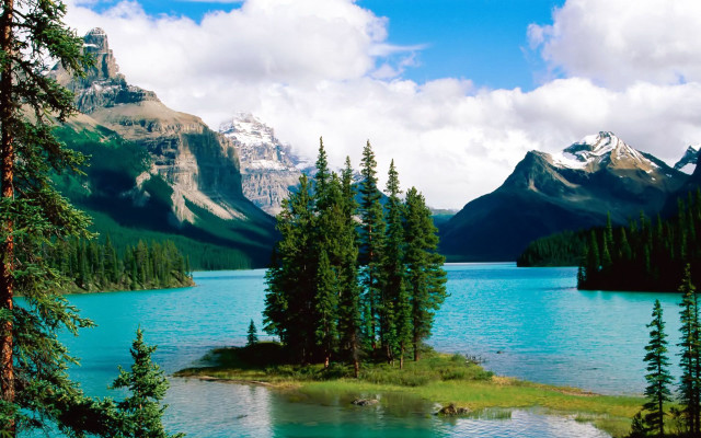Lake mountains trees island shore free wallpaper - medium preview image