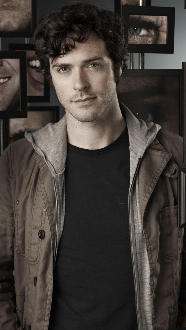 Man smiling wall pictures jacket free wallpaper - medium preview image