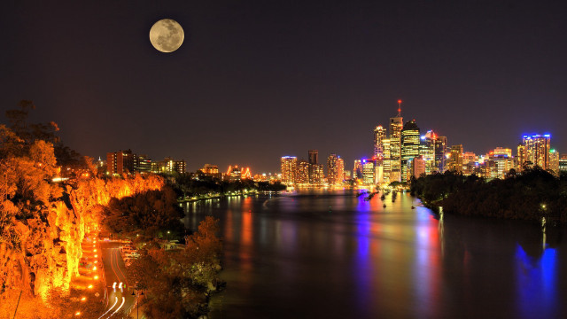 City skyline full moon river free wallpaper - medium preview image