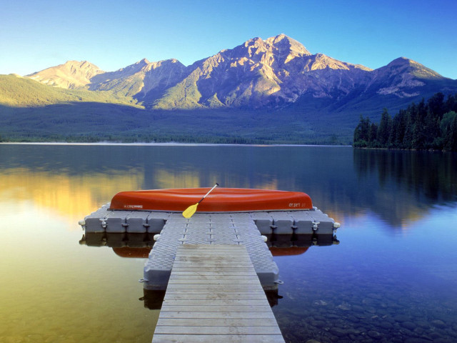 Boat docked pier lake mountains #2 free wallpaper - medium preview image