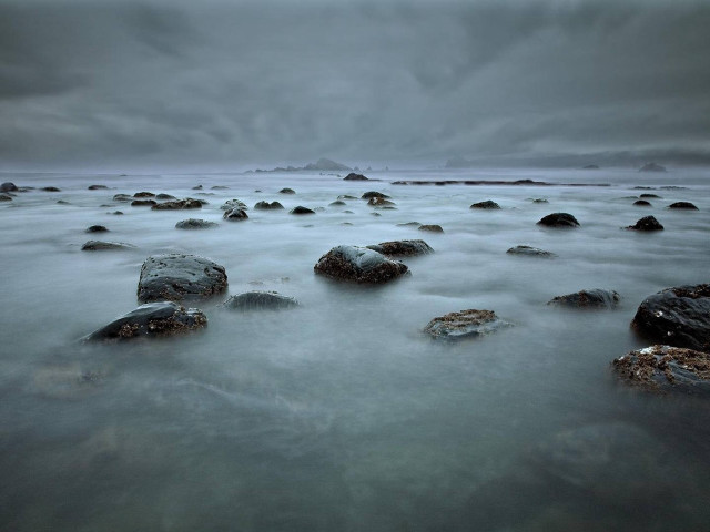 Rocks beach cloudy sky background #2 free wallpaper - medium preview image