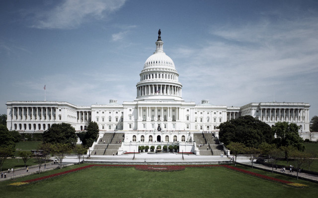 Large white building flag lawn free wallpaper - medium preview image