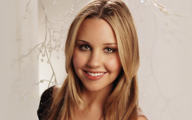 Woman long blonde hair smiling free wallpaper - medium preview image