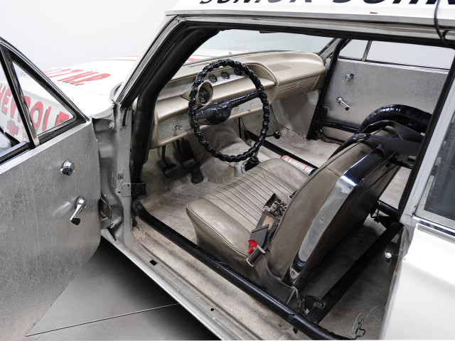 Car steering wheel seat back free wallpaper - medium preview image