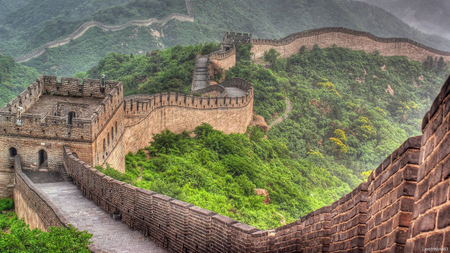 Great wall china mountain cloudy free wallpaper - medium preview image