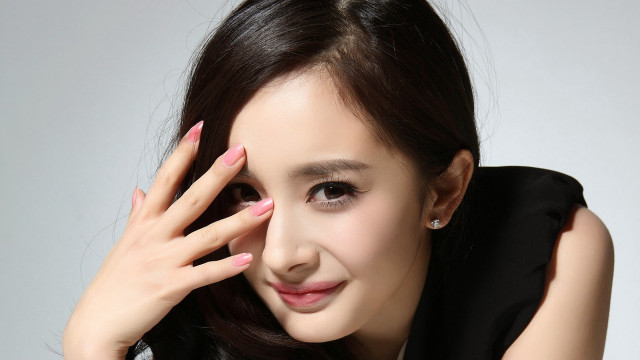 Woman long dark hair pink free wallpaper - medium preview image
