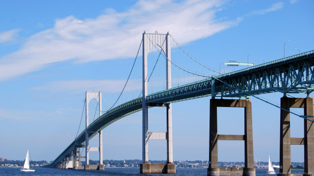 Bridge over water boat below free wallpaper - medium preview image