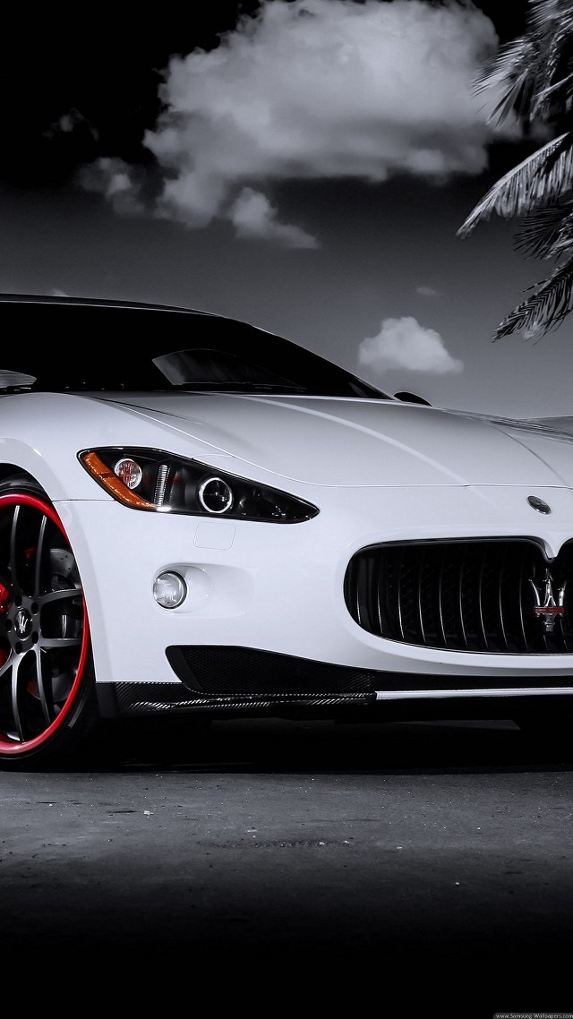 White maserai parking lot palm free wallpaper - medium preview image