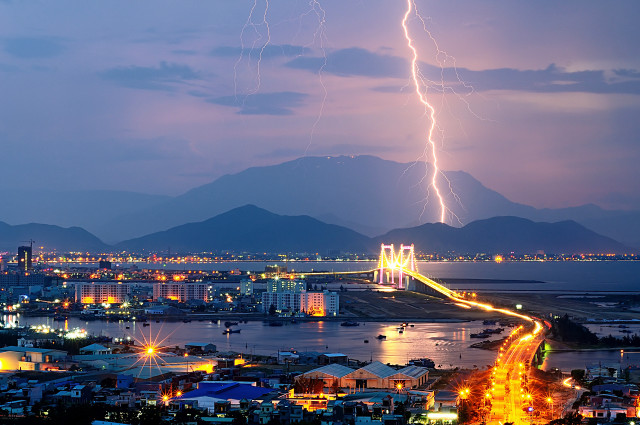 Lightning city mountains night urban free wallpaper - medium preview image