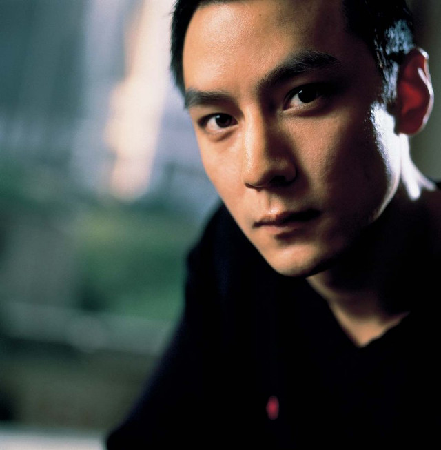 Man black shirt red tie free wallpaper - medium preview image