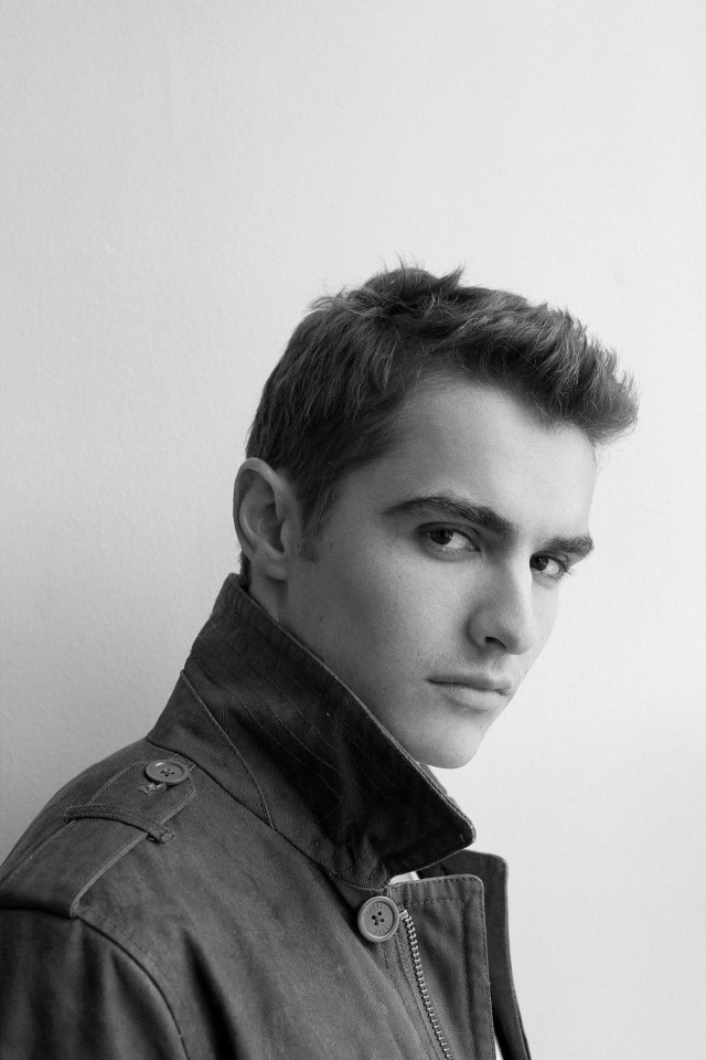 Man jacket posing picture black free wallpaper - medium preview image