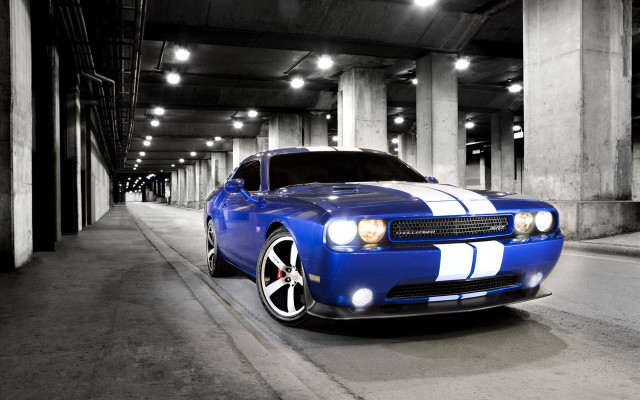 Blue white car parking garage #2 free wallpaper - medium preview image