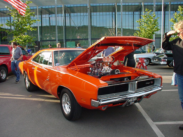 Woman car hood open engine free wallpaper - medium preview image