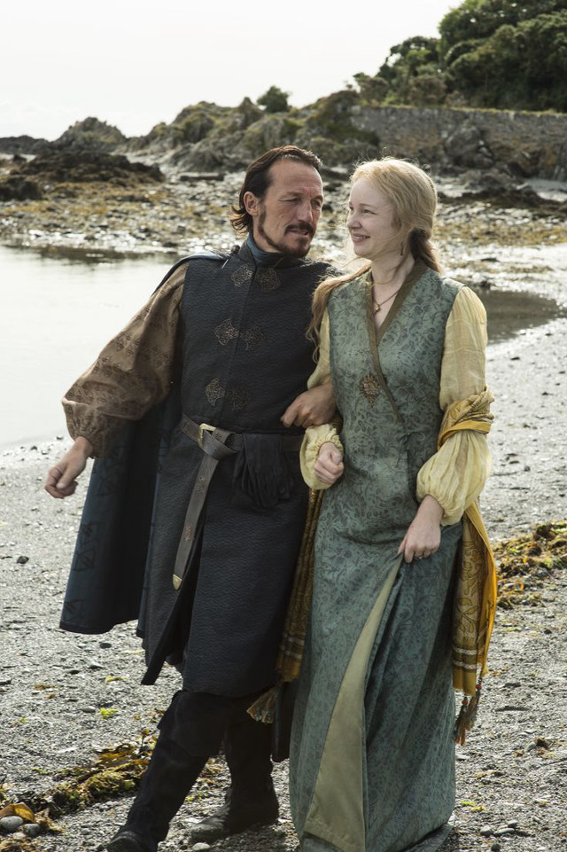 Medieval couple beach walking together free wallpaper - medium preview image