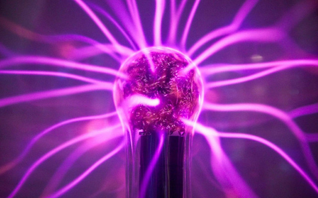 Purple vase glowing energy laser free wallpaper - medium preview image