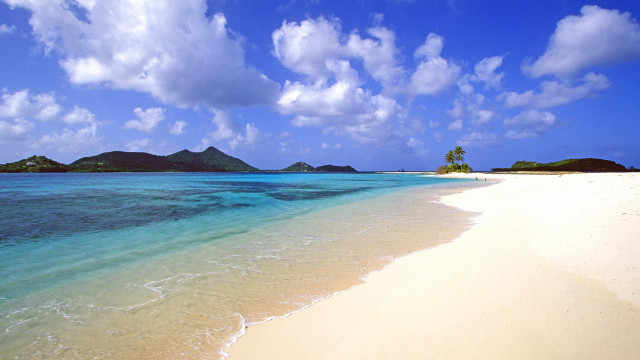 Beach clear blue ocean islands free wallpaper - medium preview image