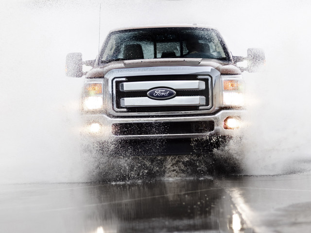 Black truck puddle rain lights free wallpaper - medium preview image
