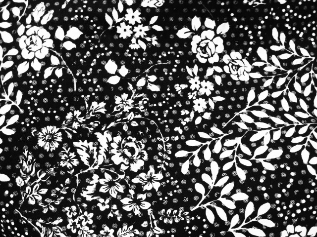Black white flowery pattern dots free wallpaper - medium preview image