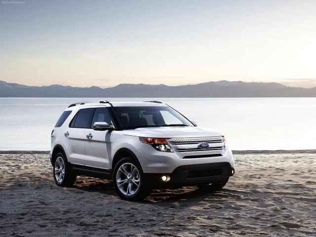 White suv beach ocean mountains free wallpaper - medium preview image