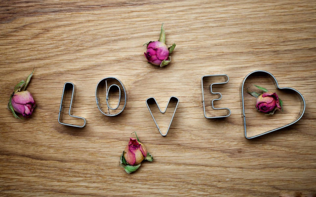 Cookie cutter love flowers wooden free wallpaper - medium preview image